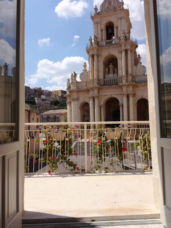 Casa Dei Giurati Acomodação com café da manhã Palazzolo Acreide Exterior foto